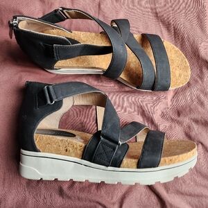 Adrienne Vittadini Sport Claud Chita platform sandal